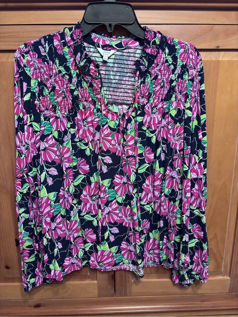 crown & ivy Navy Blouse with Pink Floral Print and Green Leaves